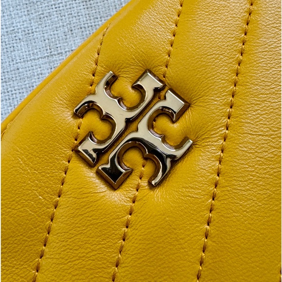 Tory Burch Kira Chevron - Picture 2 of 8